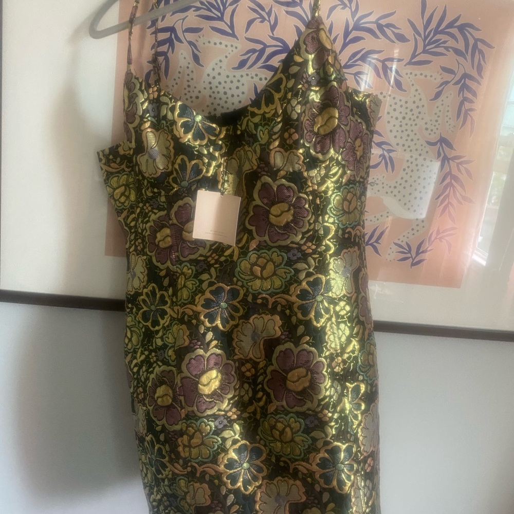 Super down party dress. - Picture 3 of 4